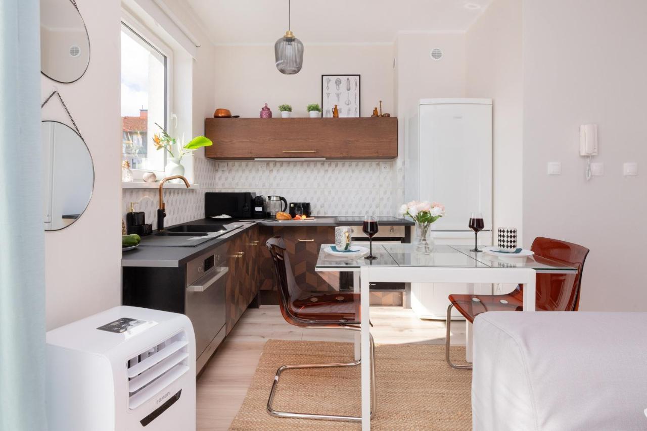 Przestronne 2 Oddzielne Sypialnie Caly Apartament W Spokojnej Dzielnicy Borkowo  Exterior foto